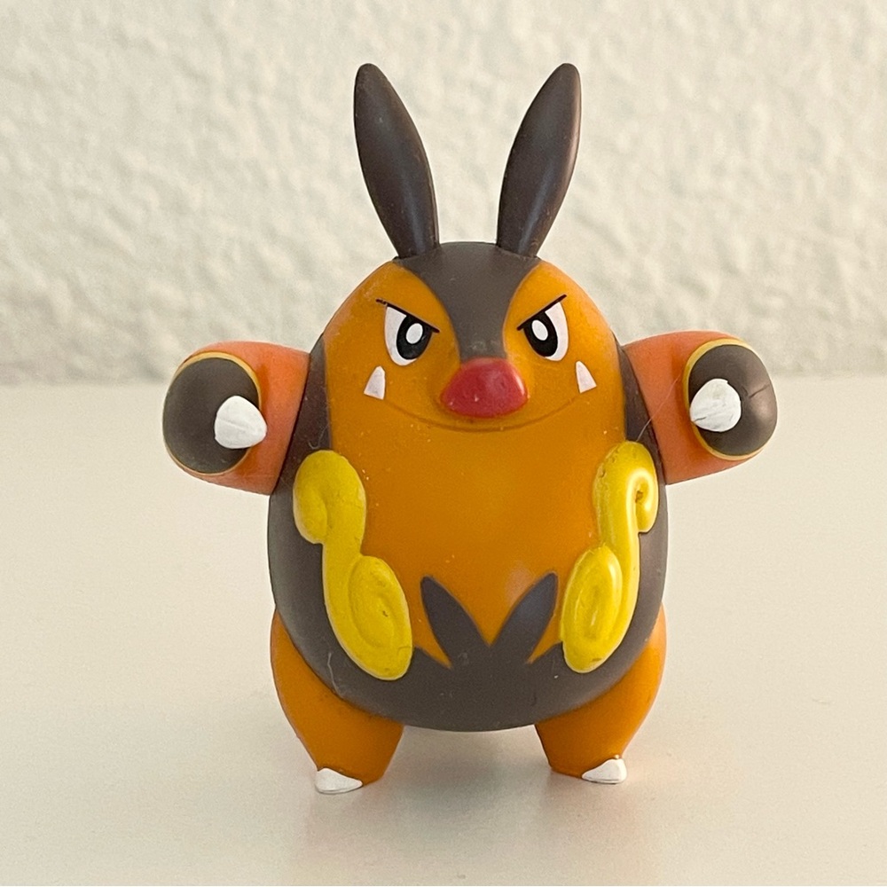 2012 POKÉMON Pignite Figurine - McDonalds Toy - Nintendo